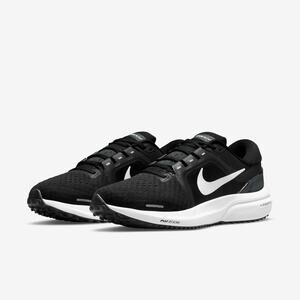 NWT Nike Women's Vomero 16 Road Running Shoes, Size: 7, Black/White